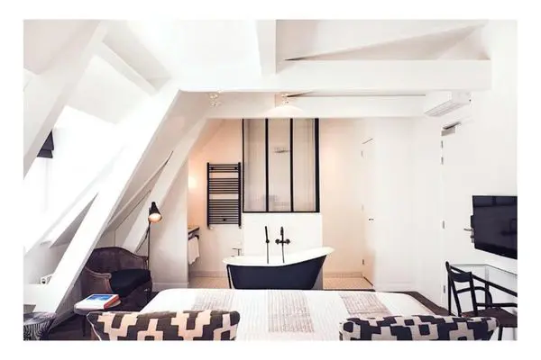Morgan & Mees, Bedroom