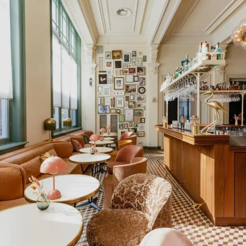Hotel Mercier, Cafe