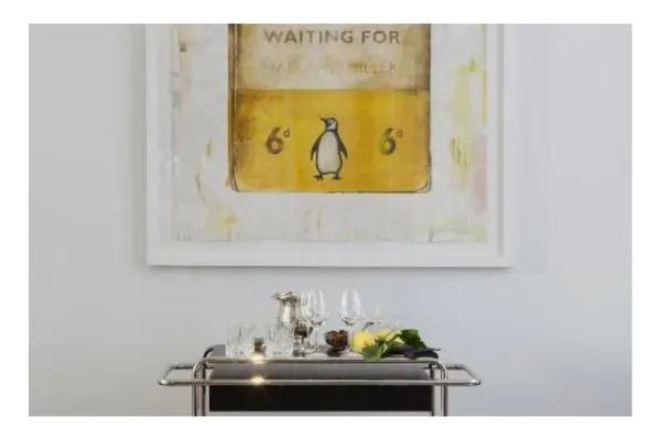 The Laslett, Artwork on walls, 