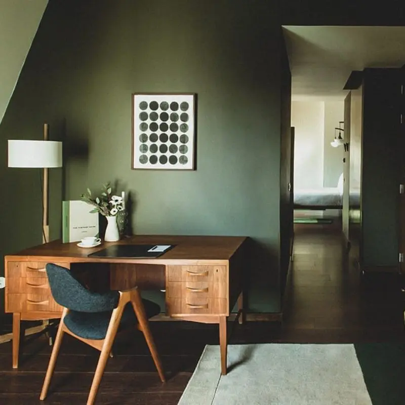 The VINTAGE HOTEL & SPA, Desk in Bedroom, Lisbon