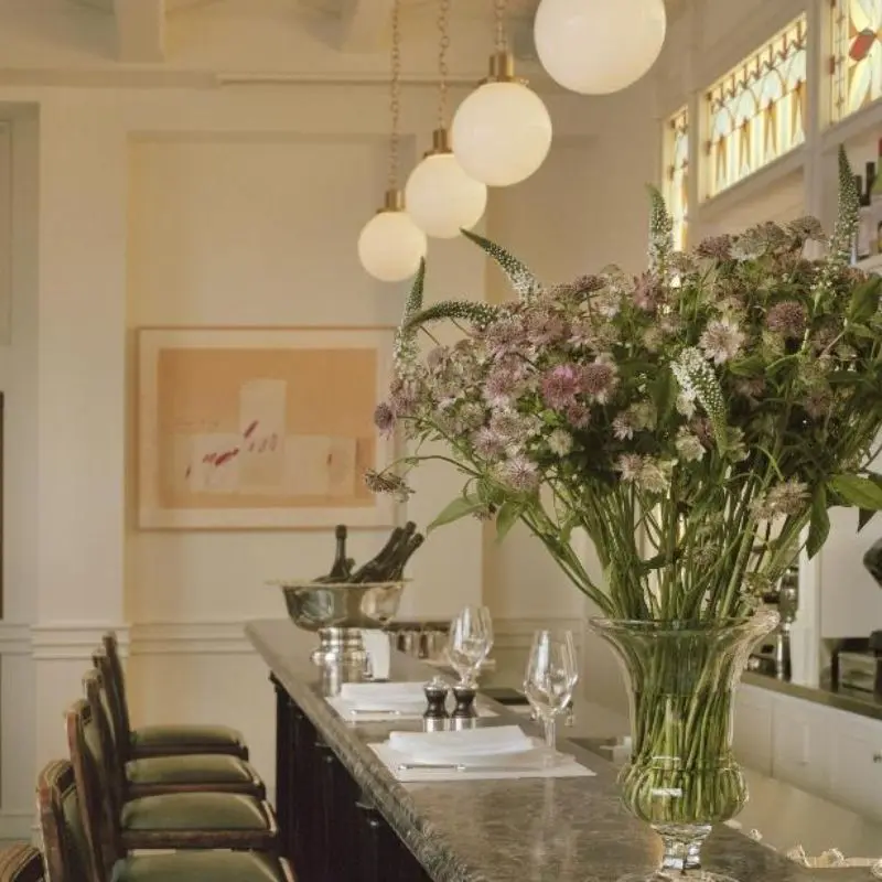Château Voltaire, Hotel Bar, Flowers, Paris 