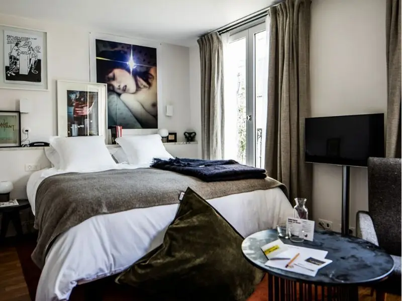 Le Pigalle, Bedroom with Artwork, paris