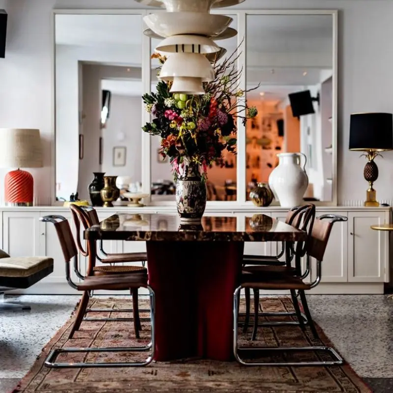 Paris Travel Guide Le Pigalle