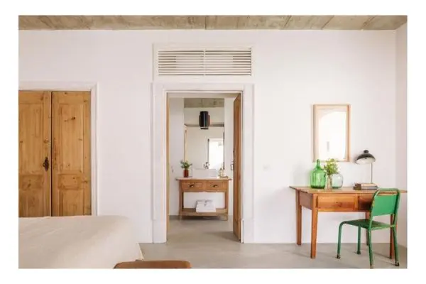 Interior photo of Bedroom 