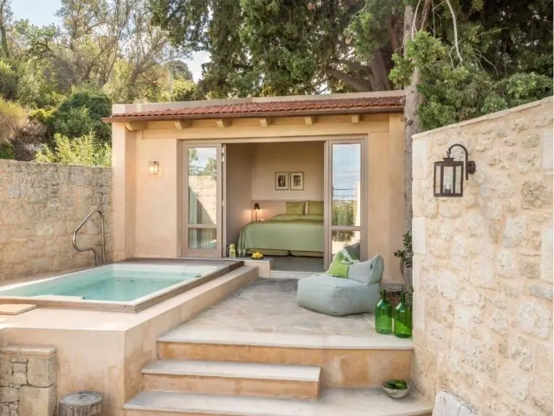 Kapsaliana Village Hotel plunge pool suite