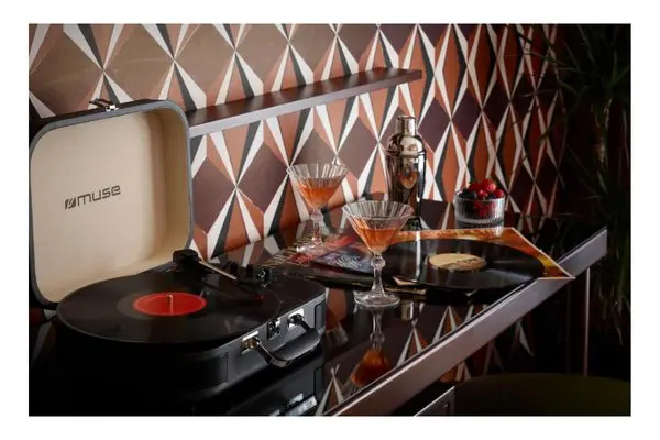 Brown Acropol, Record player, Athens 