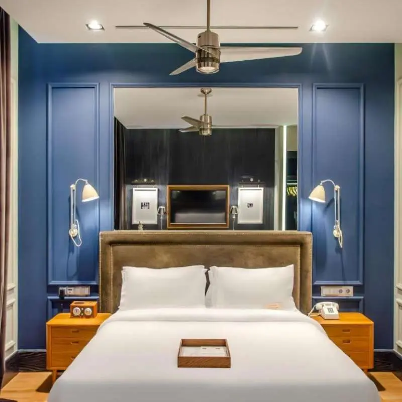Brown's Central Hotel, Bedroom with Blue Walls, Lisbon