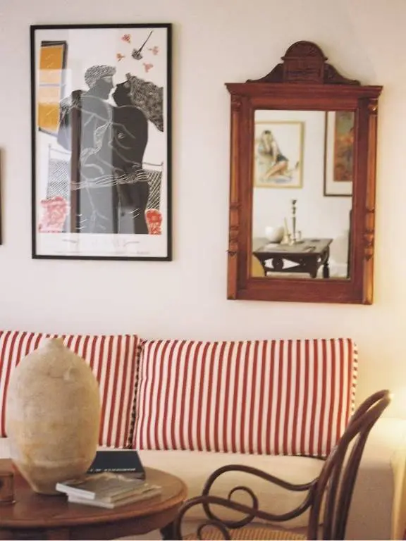Casa L’on: Athenian Flat, Living Room, Art, Details, Athens 