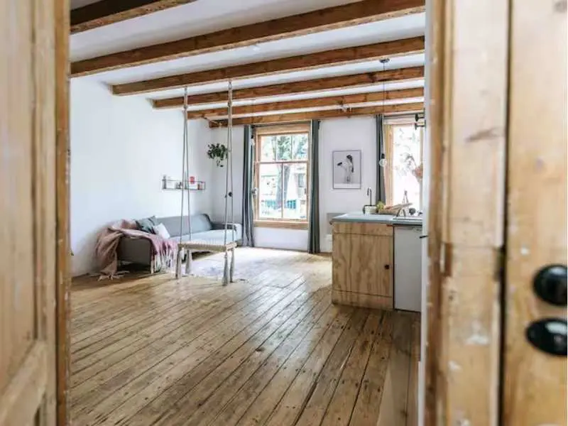 Great studio in city center / Time Out’s favorite, View of living room