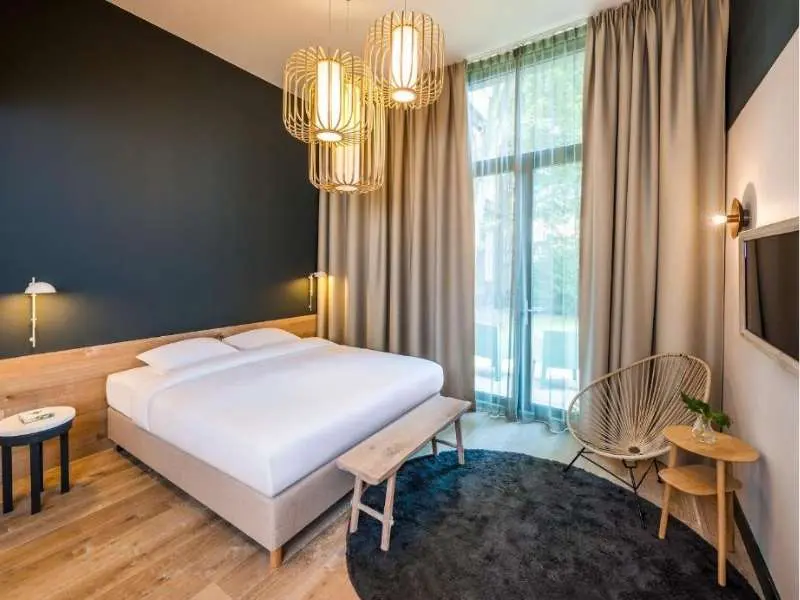 Hotel Arena, Bedroom Details
