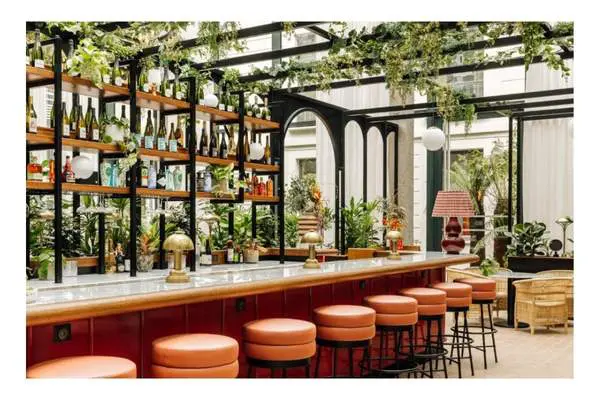 Le Jardin de Verre by Locke, Bar downstairs, Paris