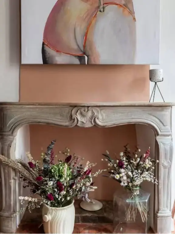 Liberator, Fireplace, Art, Vacation Rentals in Paris 
