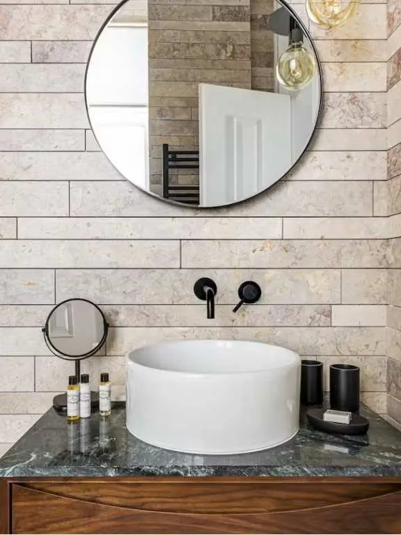 Pombaline Dream, Bathroom Details, Lisbon