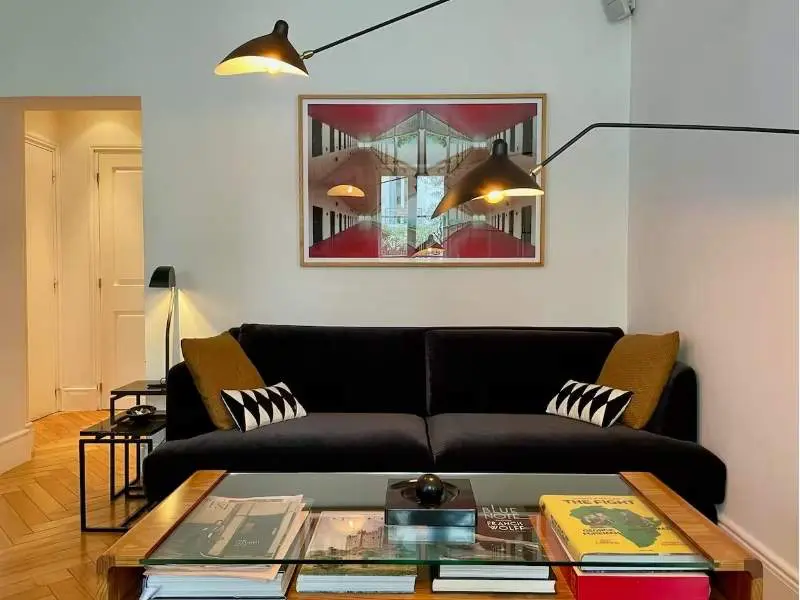 Rare jewel in St-Germain-des-Prés, Lounge Interior Details 
