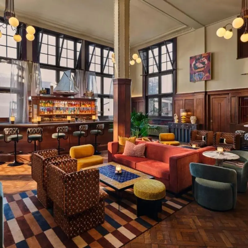 The Hoxton Lloyd, Cafe downstairs