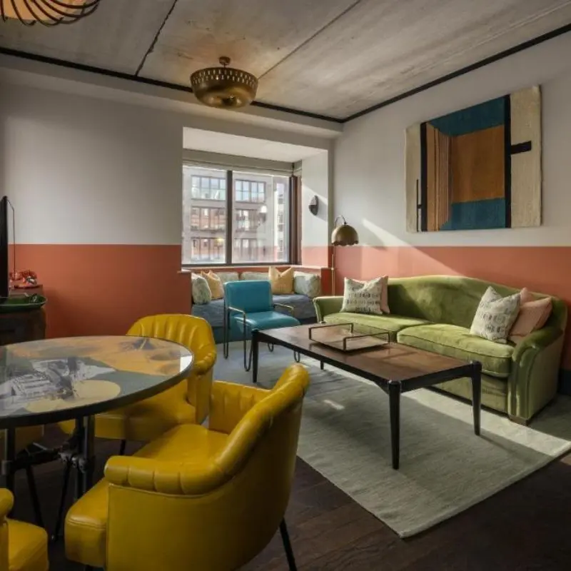 The July Boat & Co, Apartment Living room