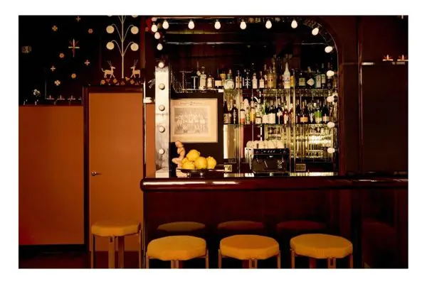 Grand Hotel Bellevue London, Bar 