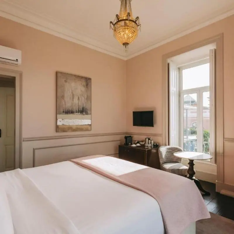 Torel Palace Lisbon, Bedroom with Sunlight, Lisbon
