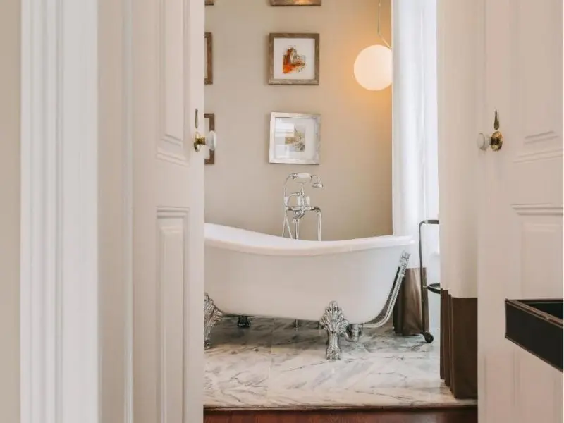 Torel Palace Lisbon, View of Bathroom with Bathtub, Lisbon