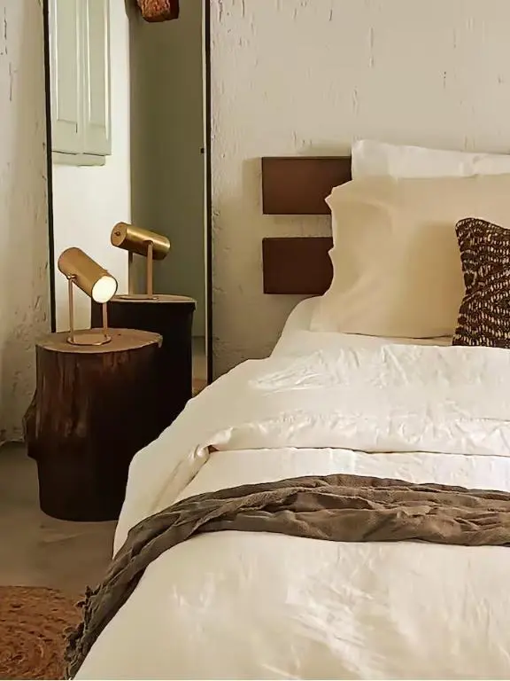 Lithontia Guesthouse bedroom interior