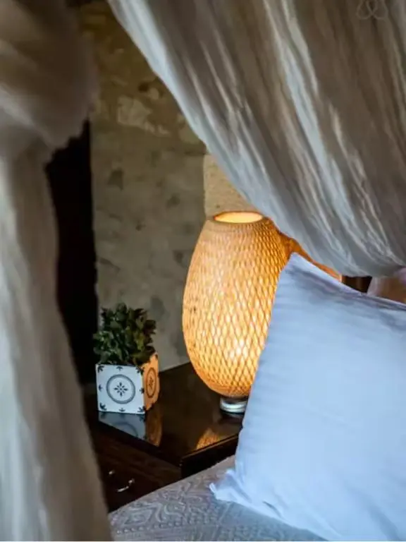 Kaliviani Cave Studio bedroom detail