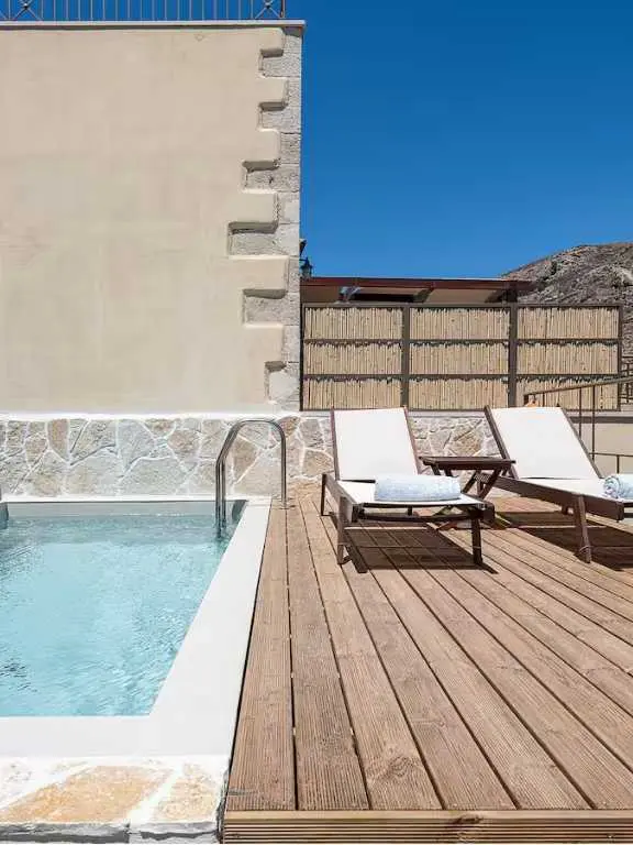 Kaliviani Cave Studio plunge pool terrace