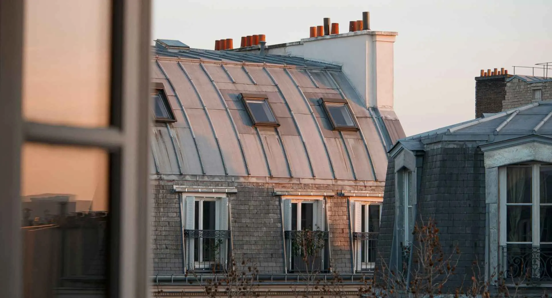 Paris Travel Guide