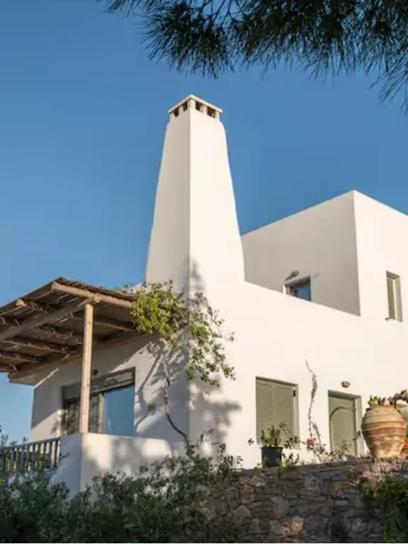 Villa Vido whitewashed exterior