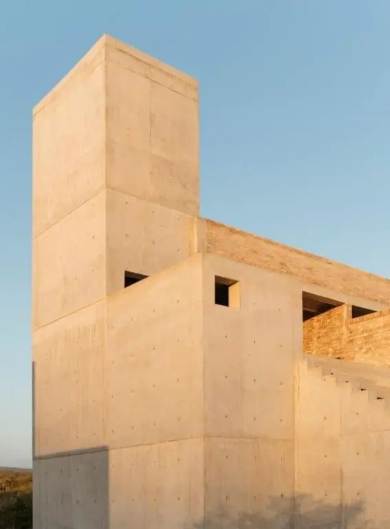 Brutalist Hotels Terrestre