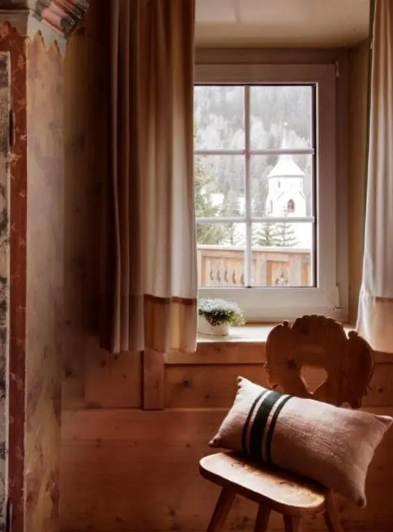 Hotels in the Italian Alps Berghotel Ladinia
