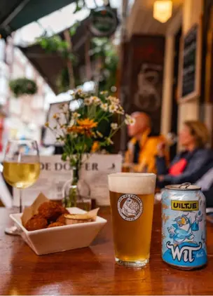 Amsterdam Brown Bars Café de Doffer