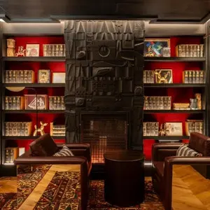 Hotel Montera Madrid, Dark and Moody interior photo