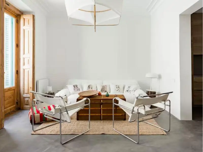 Charming Rustic Chic Apartment Close to Historic Sites, Lounge, Madrid