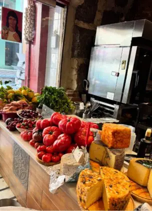 La Carbonería, Food on Counter, Madrid