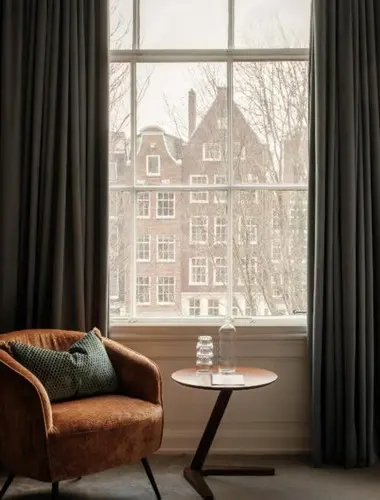 Adam’s Canal House room with canal view in Amsterdam