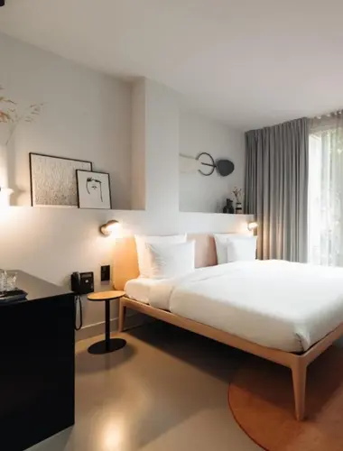 Conscious Hotel Museum Square double room interior