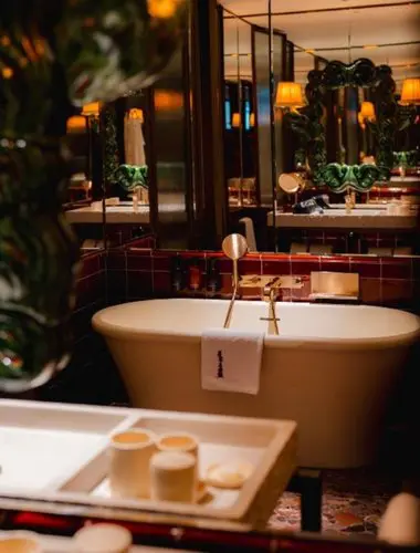 Luxury bathroom at Brach Madrid, Gran Vía Madrid