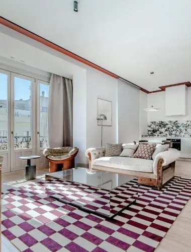 Apartment-style living room at Hoy No Me Puedo Levantar, Malasaña Madrid