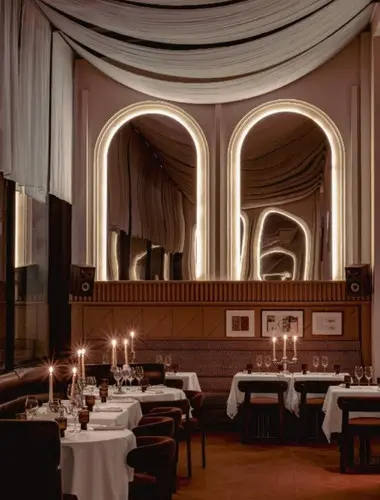 Experimental Marais restaurant at a romantic hotel in Paris