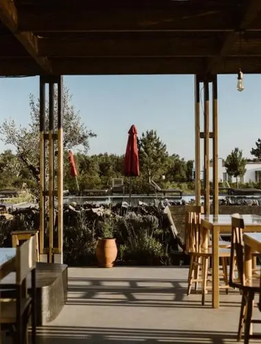 algarve-hotels-craveiral-farmhouse-by-belong-staying-feeling-02