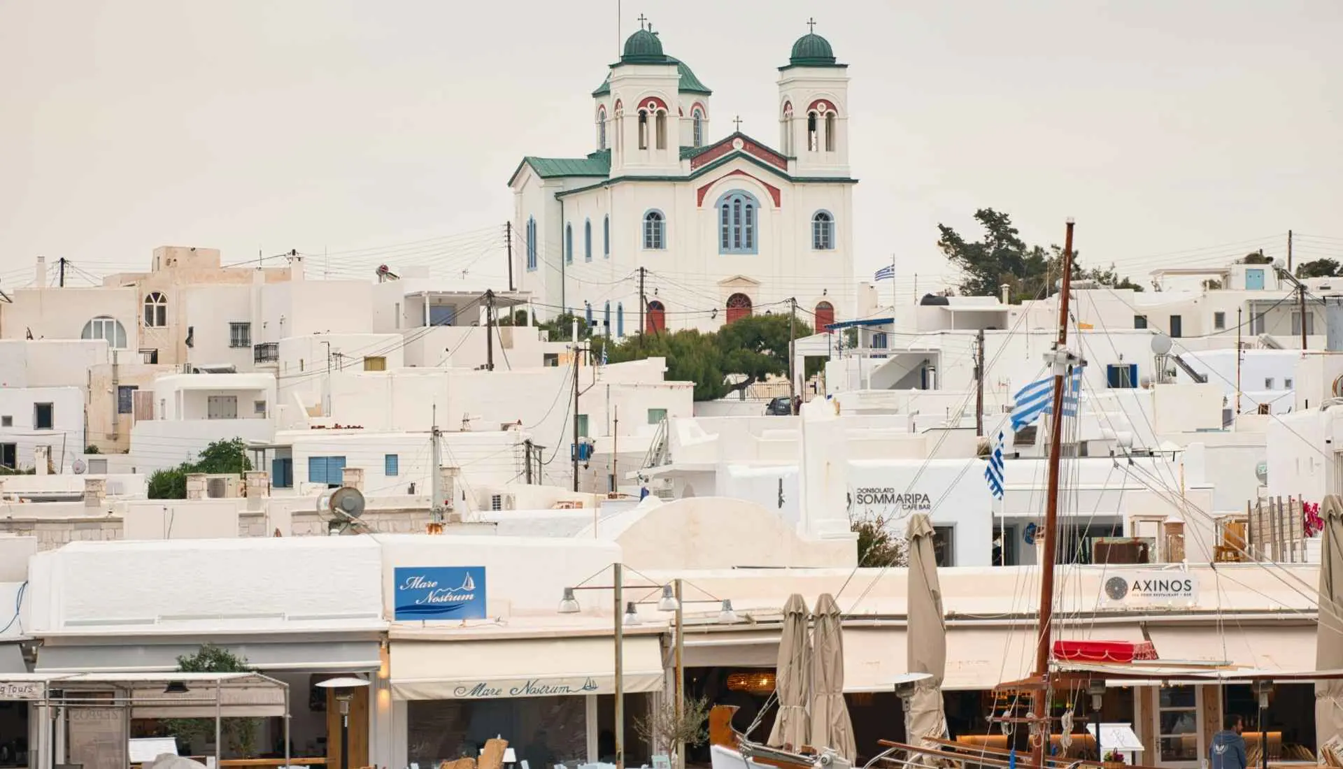 naousa-hotels-01
