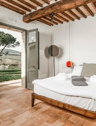 tuscany-hotels-salcheto-winehouse-01