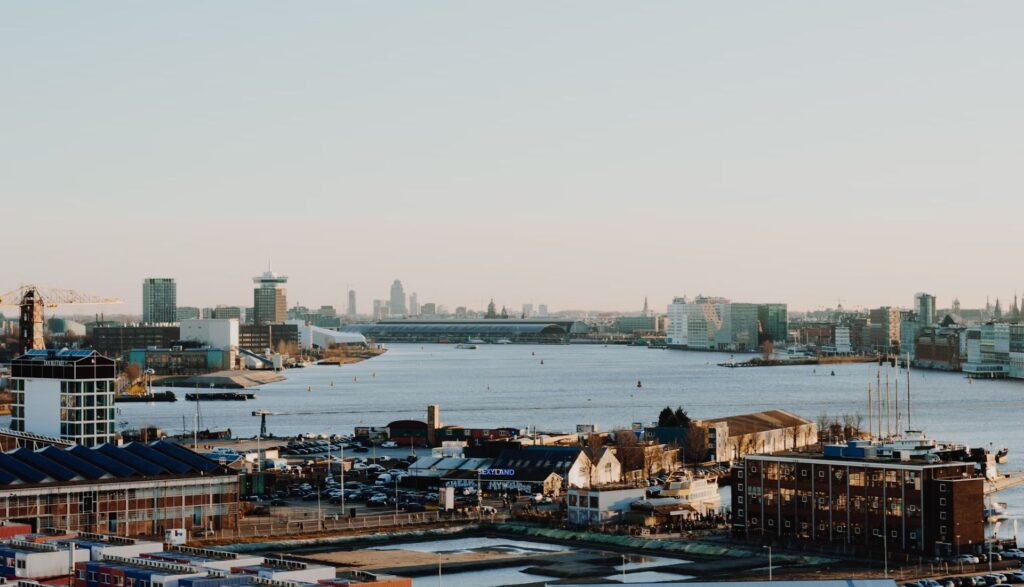 Amsterdam Travel Guide