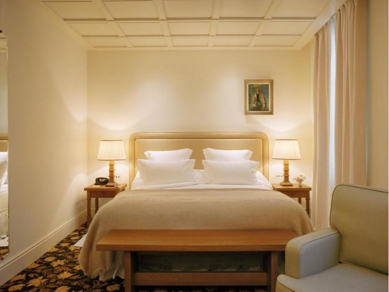 Best hotels in Paris Château Voltaire