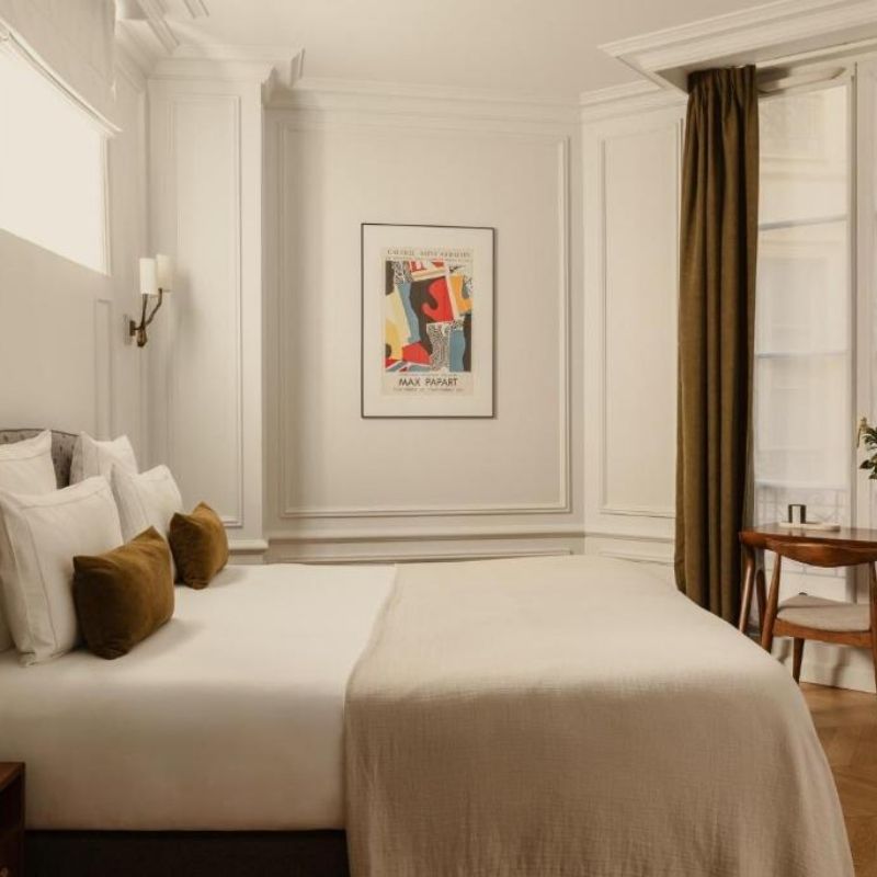 Paris Travel Guide Hôtel Bourgogne & Montana