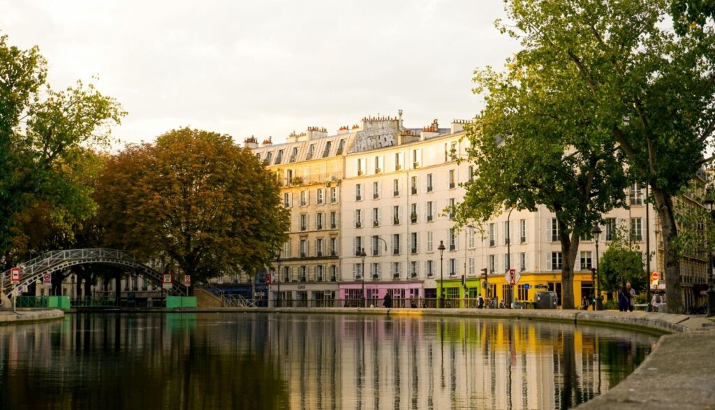 Paris Travel Guide Canal Saint-Martin