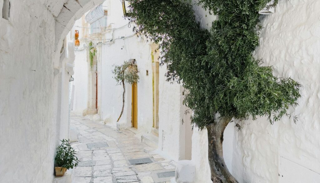 Puglia Travel Guide Ostuni