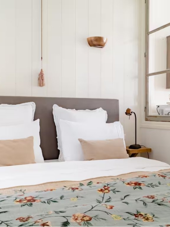 Best Airbnbs in Amsterdam Charming canal apartment in Amsterdam