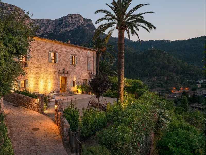 Best Vacation Rentals in Mallorca Charming Villa with Heated Pool Next to Belmond