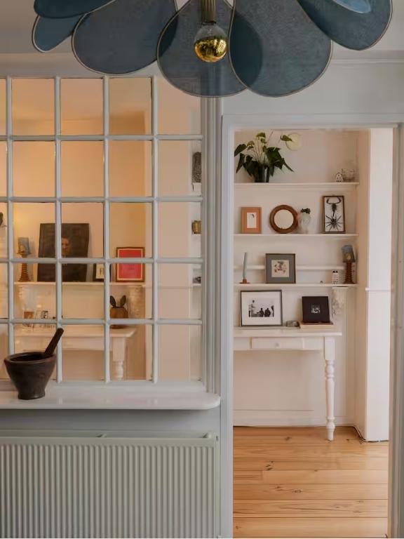 Best Airbnbs in Amsterdam Iconic 1632 Canal House 